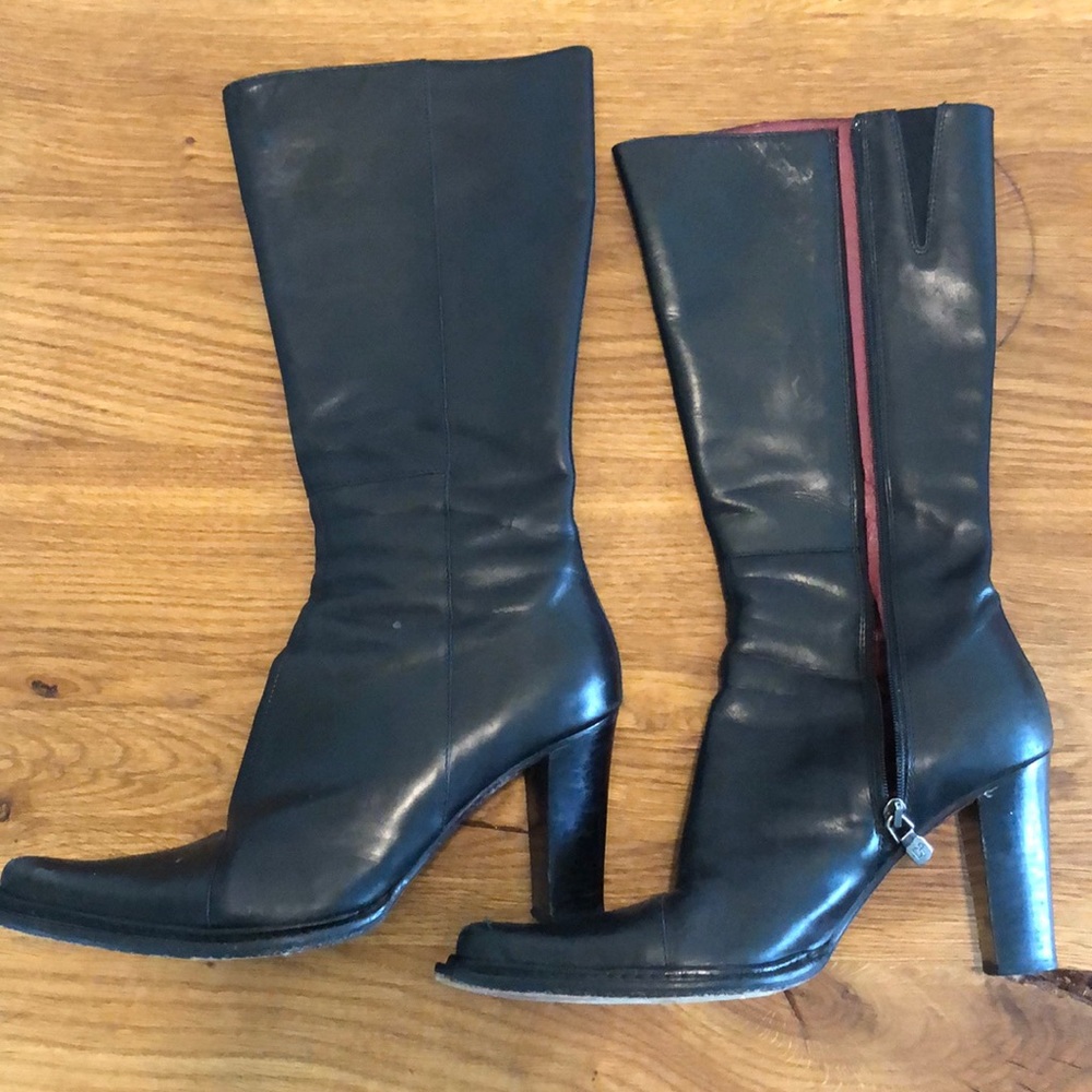 Black heel boots